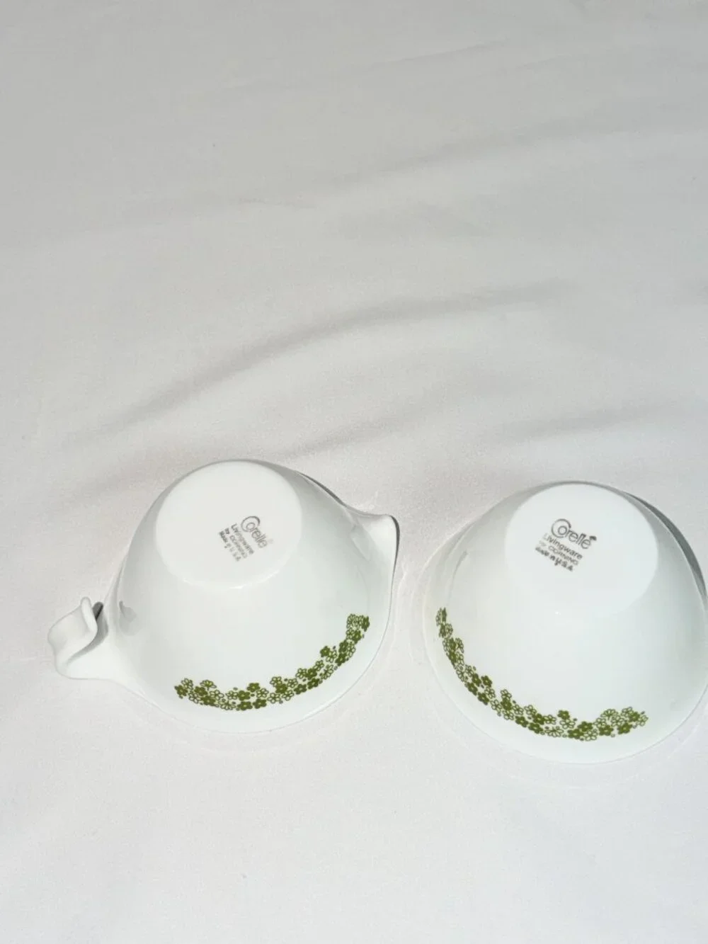 Corelle Crazy Daisy Creamer Hook Handle + Sugar Bowl Vintage Green Floral Vtg - Picture 5 of 7